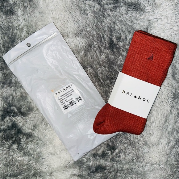 VITALITY BALANCE ATHLETICA THE ESSENTIAL SOCK IN SUNSTONE - Picture 1 of 2